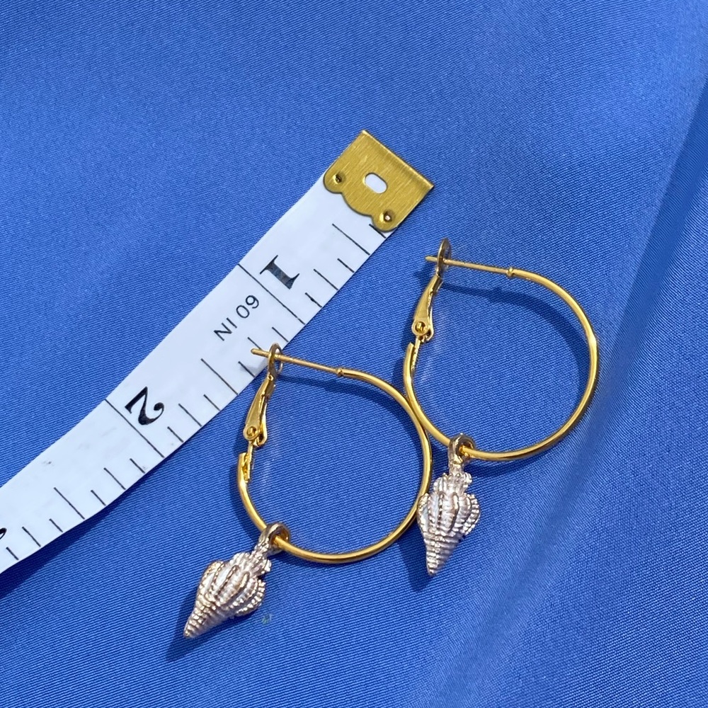White shell gold hoops!